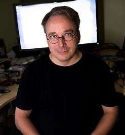 Linus Torvalds - Penemu Pencipta Pembuat Linux