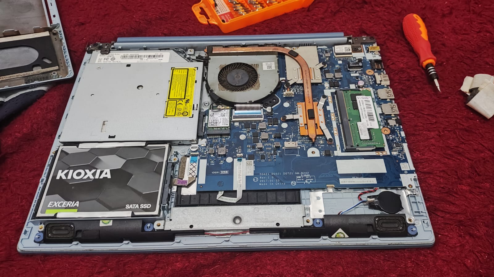 Pengalaman Memperbaiki Laptop Lenovo Ideapad 320 Rusak